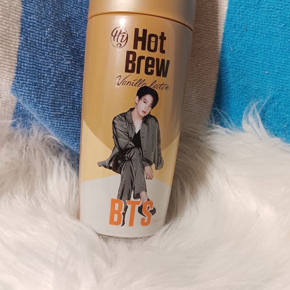 BTS JUNG KOOK - Picture 6 of 13